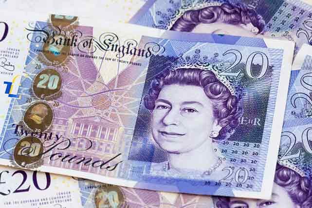 برطانوی پارلیمان کی معطلی نے پاؤنڈ کو جھٹکا لگا دیا 1 pound sterling 4