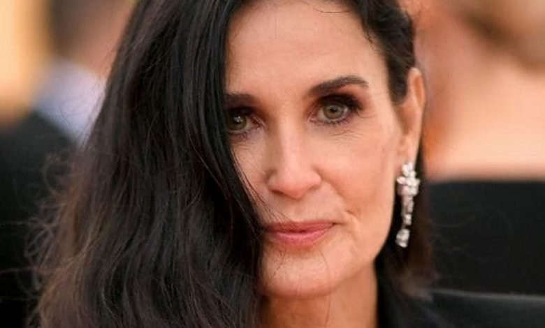 ڈیمی مور کی کہانی 1 001