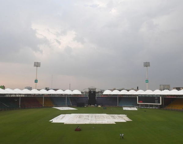 طوفانی بارش نے پاک سری لنکا میچ منسوخ کر دیا 1 Karachi stadium