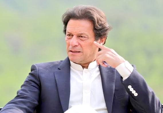 عمران خان کے کان کون بھرتا ہے؟ 1 images.jpeg 61