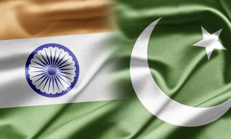 o INDIA AND PAKISTAN FLAG facebook