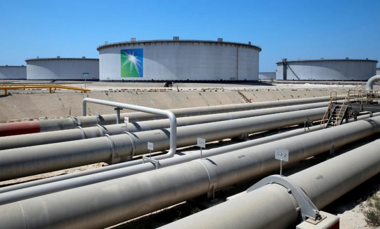سعودی ریفائنری پر حملوں سے پٹرول مہنگا ہوگا 1 oil