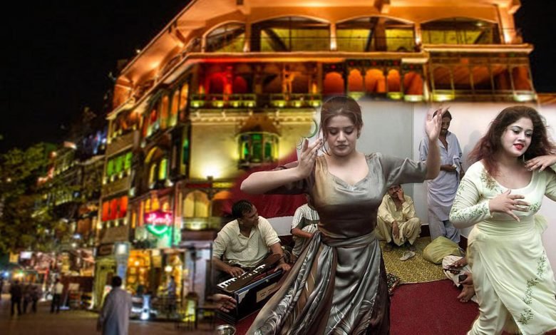 ہیرامنڈی ... بازارِ حسن سے فوڈ سٹریٹ تک 1 Heera Mandi