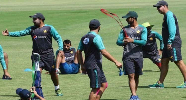 مصباح کھلاڑیوں کے رویے سے مایوس 1 pre