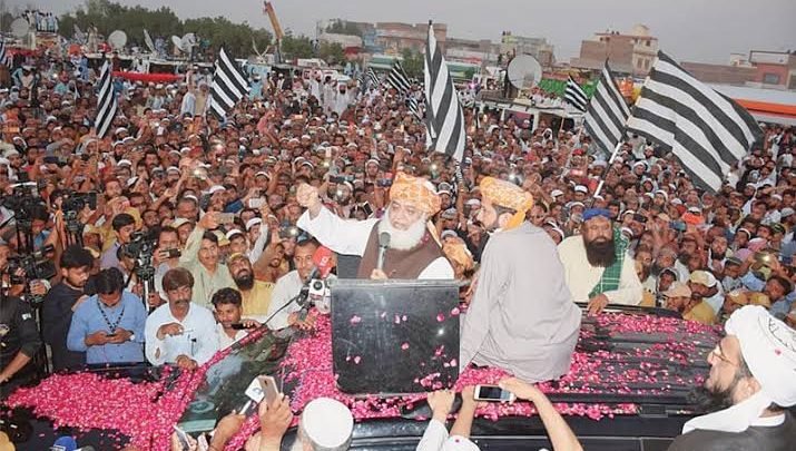 مولانا کے لانگ مارچ سے ملاں کا شدت پسند تاثر بدل رہا ہے 1 images 47