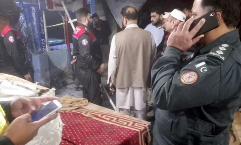 لاہور میں الیکٹرونکس کی دکان میں دھماکا، ایک ملازم جاں بحق ، 6 زخمی 1 Lahore Blast