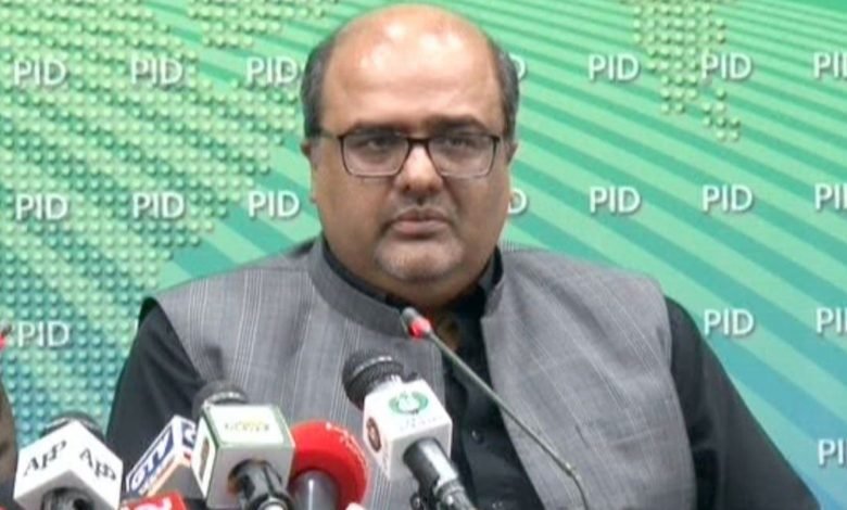 مشرف کی سزا پر پریس کانفرنس، شہزاد اکبر نے عدالت میں معافی مانگ لی 1 246446 5161563 updates e1614256431838