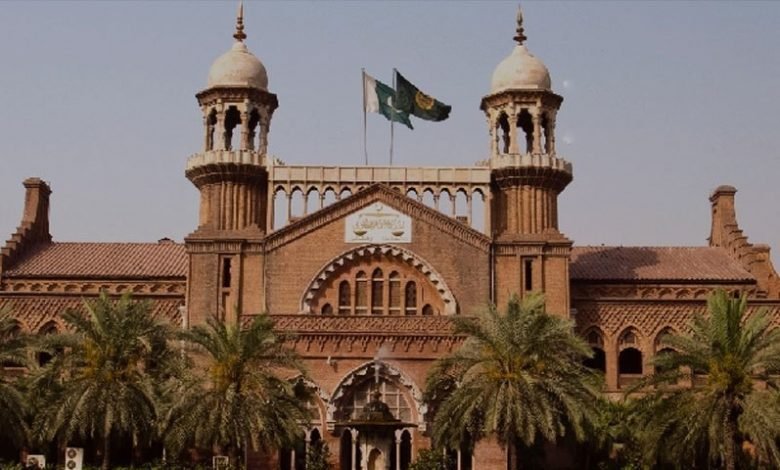 لاہور ہائیکورٹ: شہباز شریف کی اہلیہ کو اشتہاری قرار دینے کا حکم کالعدم 1 6062edc0c598d