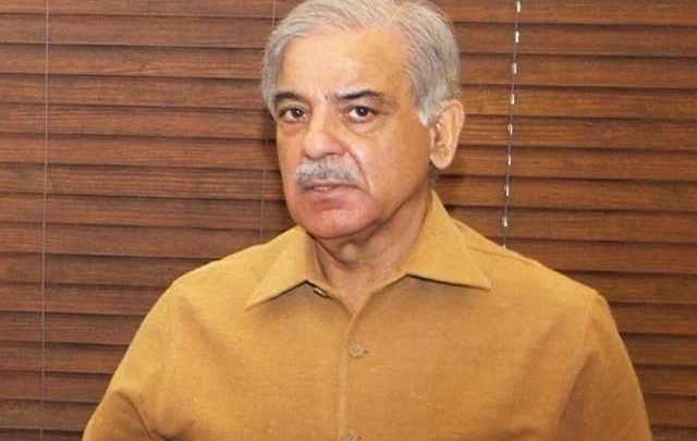 مسلم لیگ ن کے رہنمائوں کا شہباز شریف سے سڑک کی سیاست کا مطالبہ 1 منی لانڈرنگ ریفرنس، شہباز شریف کی اہلیہ نصرت شہباز پر فرد جرم عائد