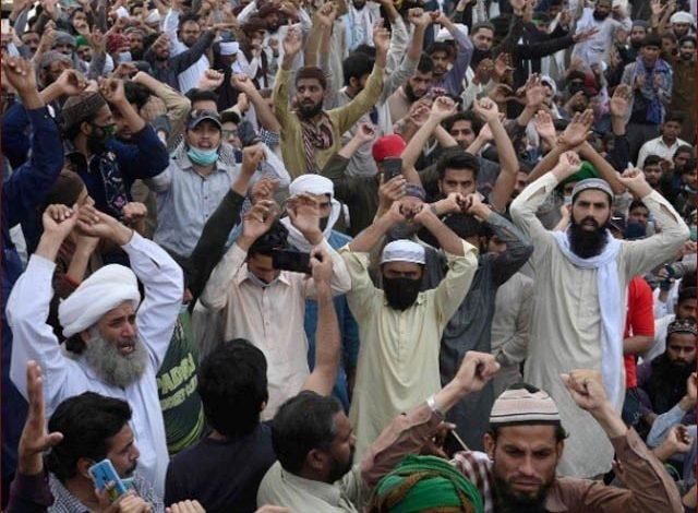 کالعدم تحریک لبیک کا لاہور دھرنا ختم کرنے کا اعلان 1 2169272 tlpprotestlahore 1618930198 700 640x480 1
