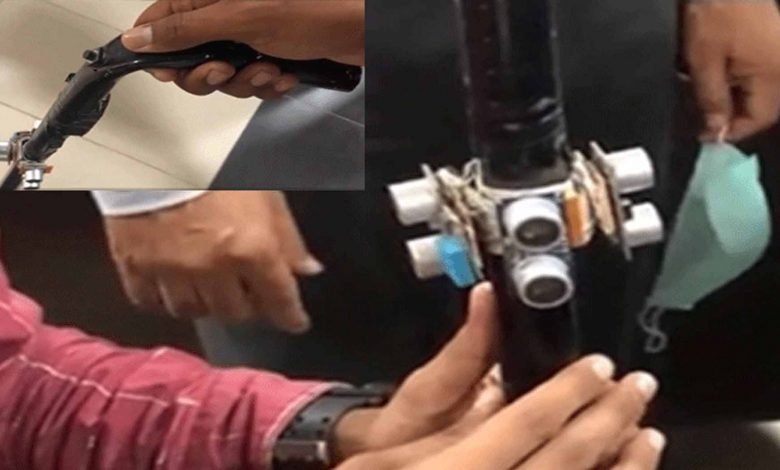 لیاری یونیورسٹی کے طلبہ نے تین ہزار روپے میں نابینا افراد کیلیے ڈیجیٹل اسٹک تیار کرلی 1 4654545 454 54 578 5 54 54 54 544 11 1 1 1 212 121 21 21 21