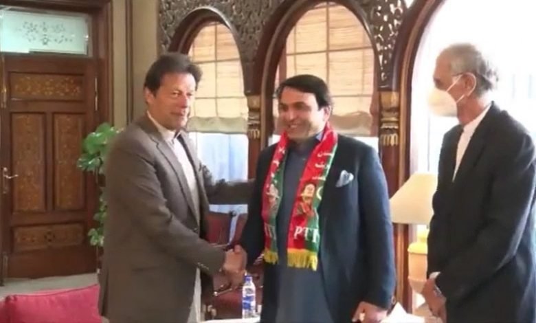 پی ٹی آئی سینیٹر سمیت 11 افراد پر نیب ریفرنس میں فرد جرم عائد ہونے کا امکان 1 607524370db0a