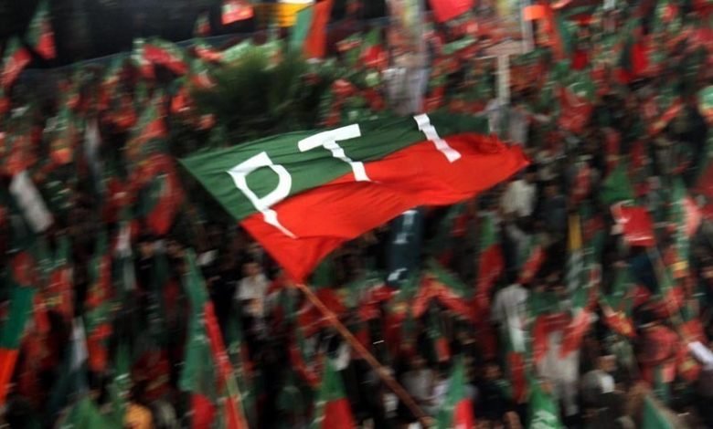 پی ٹی آئی نے دستاویزات تک رسائی کا الیکشن کمیشن کا فیصلہ چیلنج کردیا 1 607e69ef3aef8