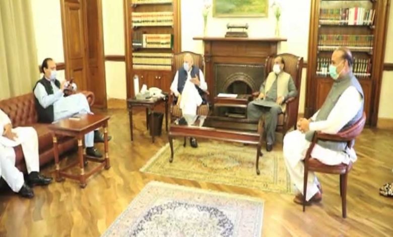 گورنر پنجاب سے جہانگیر ترین گروپ کے ارکان کی ملاقات، تحفظات سے آگاہ کر دیا 1 govn punjab meeting 2