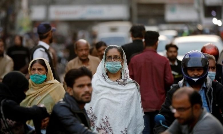 پابندیوں میں نرمی کے بعد ملک میں کورونا کیسز میں دوبارہ اضافہ 1 60a5ffa6af779