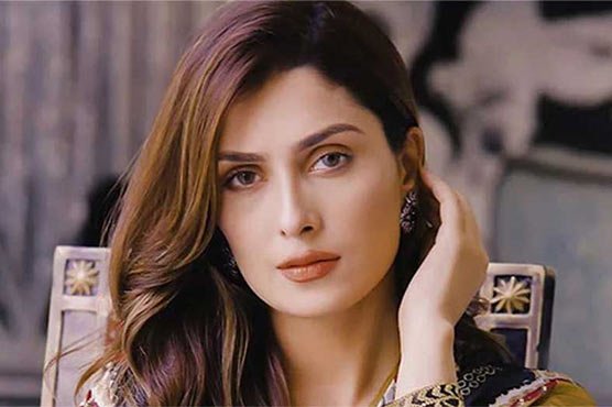 Aiza Khan is the most popular Pakistani actress on social media