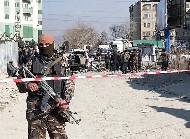 ہلمند میں سڑک کنارے بم دھماکے میں 9 افراد ہلاک 1 Roadside bomb kills 9 in Helmand