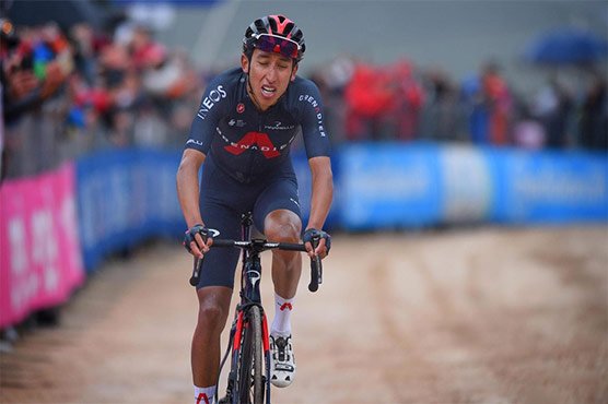 اطالوی سائیکل ریس کا نواں مرحلہ کولمبین رائیڈر ایگن برنال نے جیت لیا 1 Colombian rider Egan Bernal won the ninth stage of the Italian cycle race