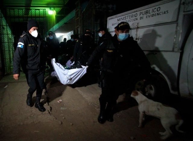 Gang war in Guatemala prison circulating each other