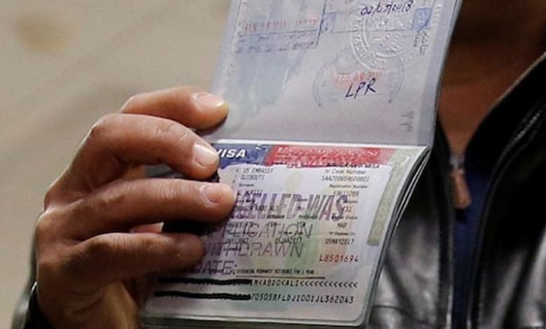 چوری شدہ شینجن ویزا اسٹیکرز کا غلط استعمال روکنے کیلئے ایف آئی اے سے رابطہ 1 60dbec9a342ed