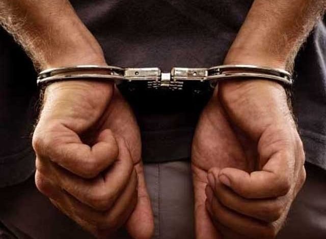 شہری سے 1کروڑ روپے لوٹنے والے دو ملزمان گرفتار 1 Two accused arrested for stealing Rs 1 crore from a citizen