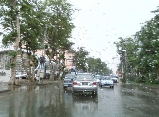 کراچی میں گرج چمک کے ساتھ بارش کی پیشگوئی 1 Rain with thunderstorm forecast in Karachi