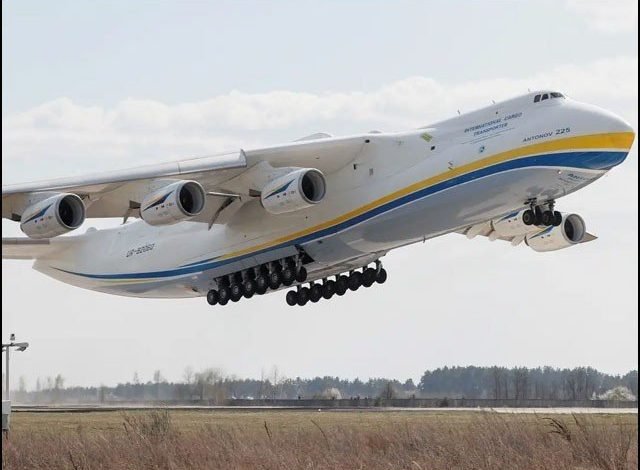 The world's largest cargo plane landed at Karachi Airport