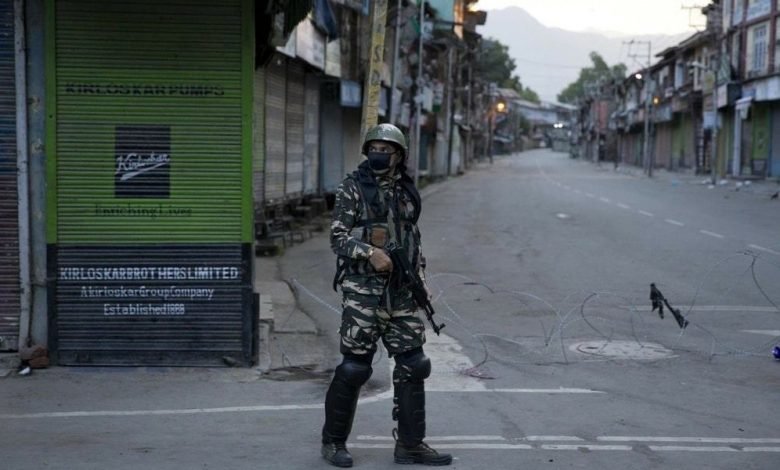 کشمیری رہنماؤں کی مودی سے ملاقات طے، خصوصی درجے کی بحالی کا امکان متوقع 1 Kashmiri leaders meet Modi, special status is expected to be restored
