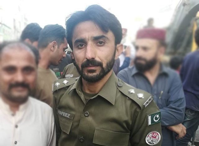 ایس پی صدر لاہور حفیظ الرحمان بگٹی کا معافی نامہ مسترد 1 SP Lahore President Hafeez-ur-Rehman Bugti's apology rejected