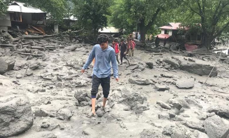 وادی نیلم میں ’کلاؤڈ برسٹ‘ سے 30 مکانات تباہ، میاں، بیوی لاپتا 1 60ed452dbc207