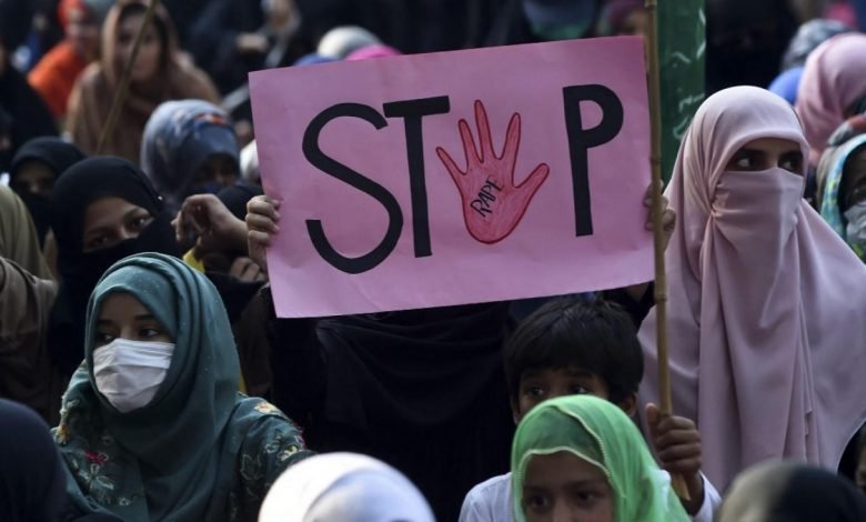 سیالکوٹ میں ’شراب پلا‘ کر ’اجتماعی زیادتی‘ کا واقعہ 1 169771 170524508