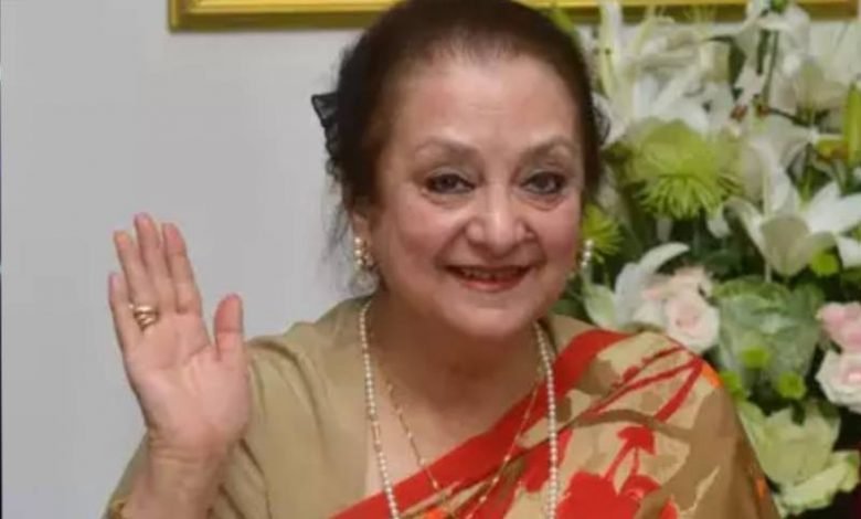 سائرہ بانو کی طبیعت میں بہتری، جلد انجیوگرافی کی جائے گی 1 61306c6a5e8c1