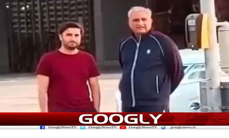 Pakistan Famous Columnist