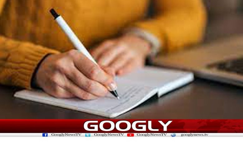 Pakistan Famous Columnist