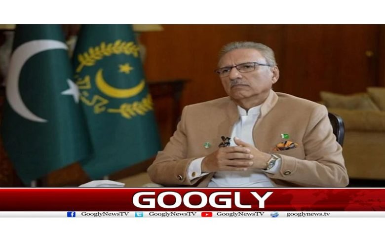 Famous Columnist in Urdu