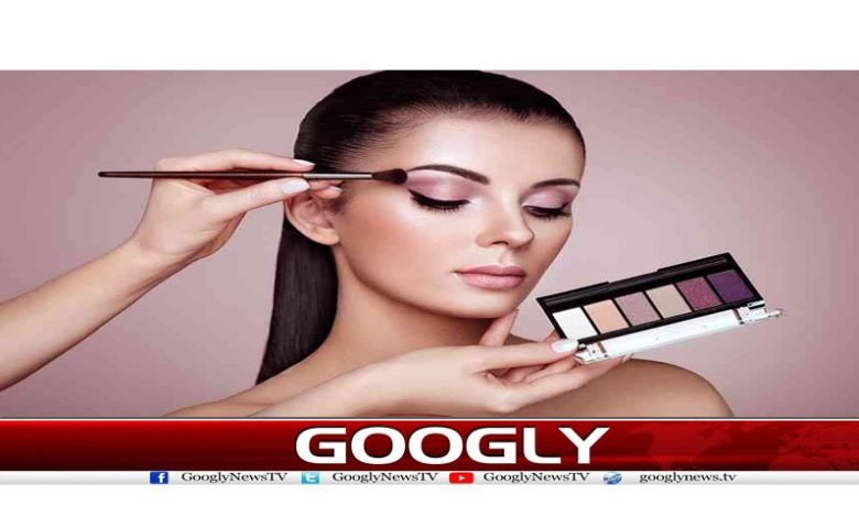 Excessive makeup is a health dangerous