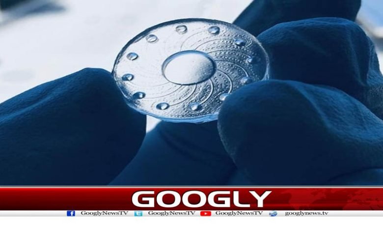 Contact Lenses News in Urdu