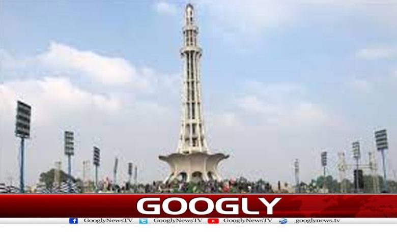 Ata ul Haq Qasmi Column in Urdu