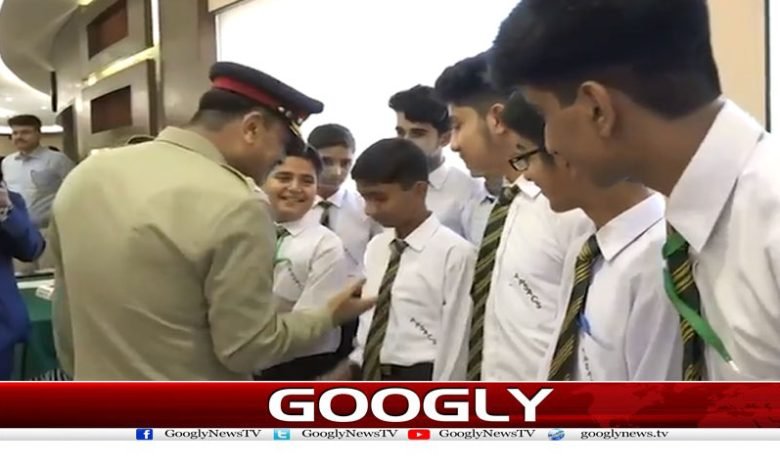 Asim Munir Meeting School Children