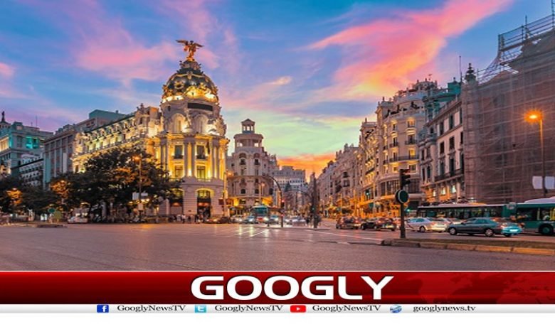 Atta-ul-Haq Qasmi Columns In Urdu