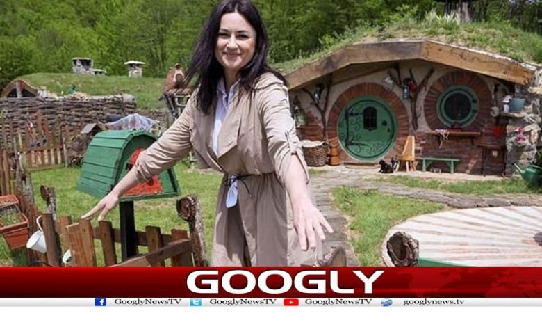 چار بہنوں نے مل کر’ہوبٹ فلم والا‘ گاؤں تعمیر کرلیا 1 houese 1