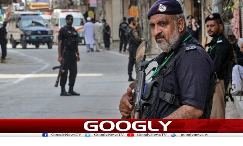 Tank attack on police News Urdu