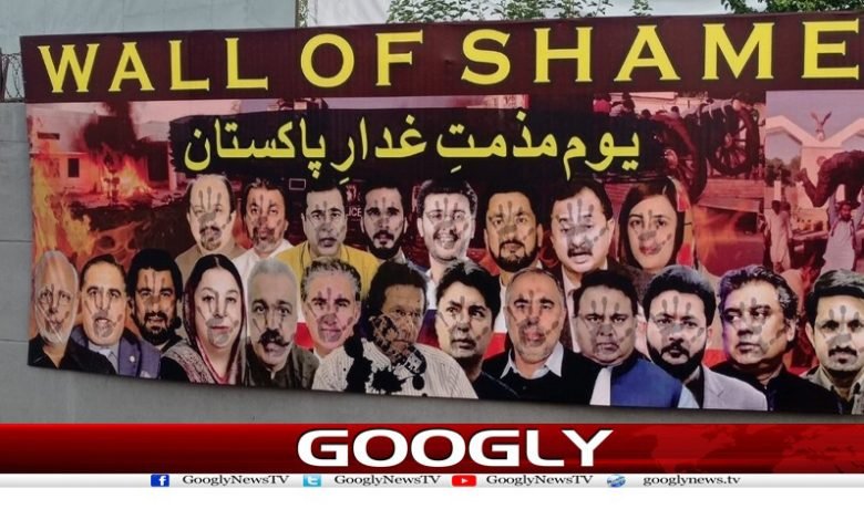 Wajahat Masood Columns in Urdu