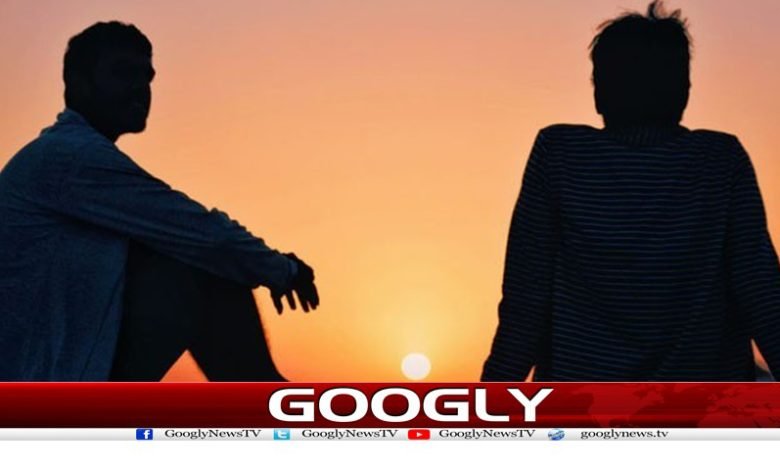 ایک انسان دوست! 1 Atta-ul-Haq Qasmi Columns in Urdu