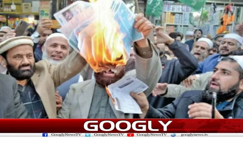 Asma Shirazi Columns in Urdu