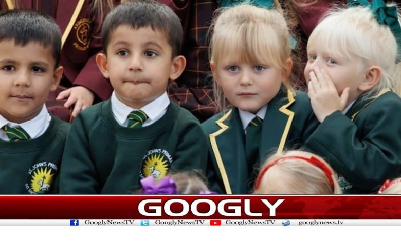 17 Pairs Children in Primary School