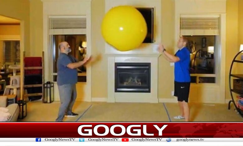 Tossing the Ball News in Urdu