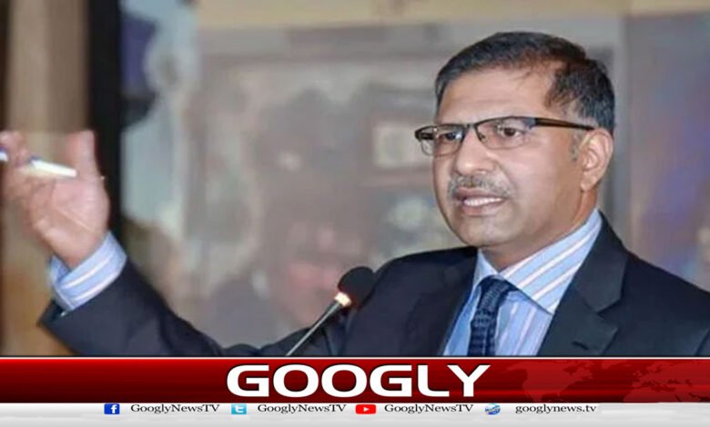 آئینی ترمیم لانے کا کہنے والوں نے ہی حکومت سے کہا تھا کہ وہ نمبر ارینج کرلیں گے : سینیٹر علی ظفر - Those who asked for constitutional amendment told the government that they will arrange the numbers: Senator Ali Zafar