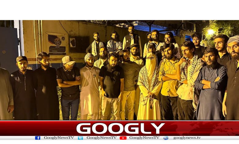 سابق سینیٹرمشتاق احمد،اہلیہ سمیت گرفتاررضا کاررہا 1 SSSS