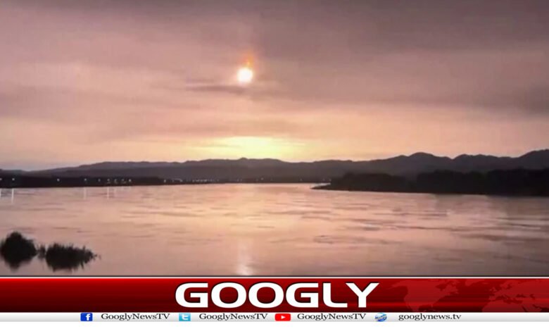 سیارچے کا حیران کن نظارہ،آنکھ جھپکنا مشکل 1 sunss